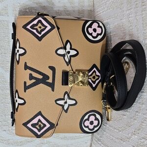 Louis Vuitton Pochette metis shoulder bag